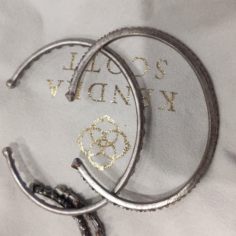 Kendra Scott cuff set - Picture 3 of 4